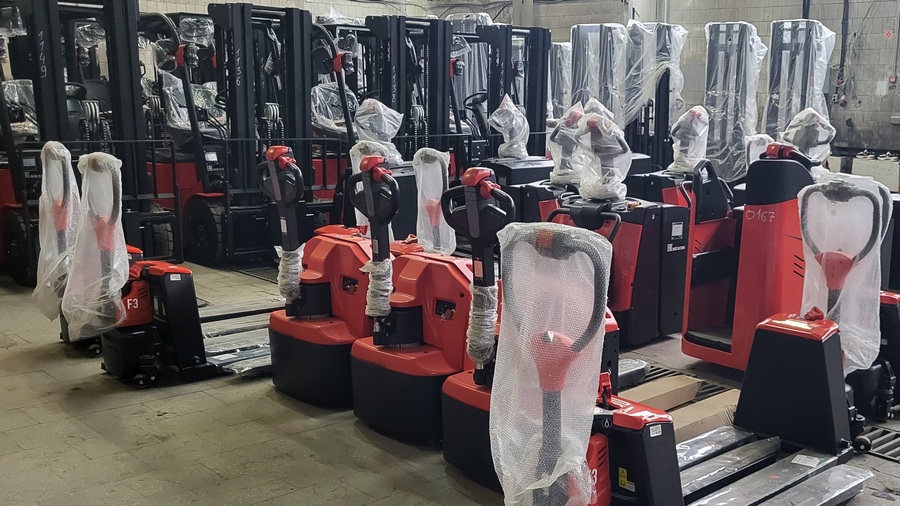 Тест-драйв складской техники на нашем складе в Пушкино