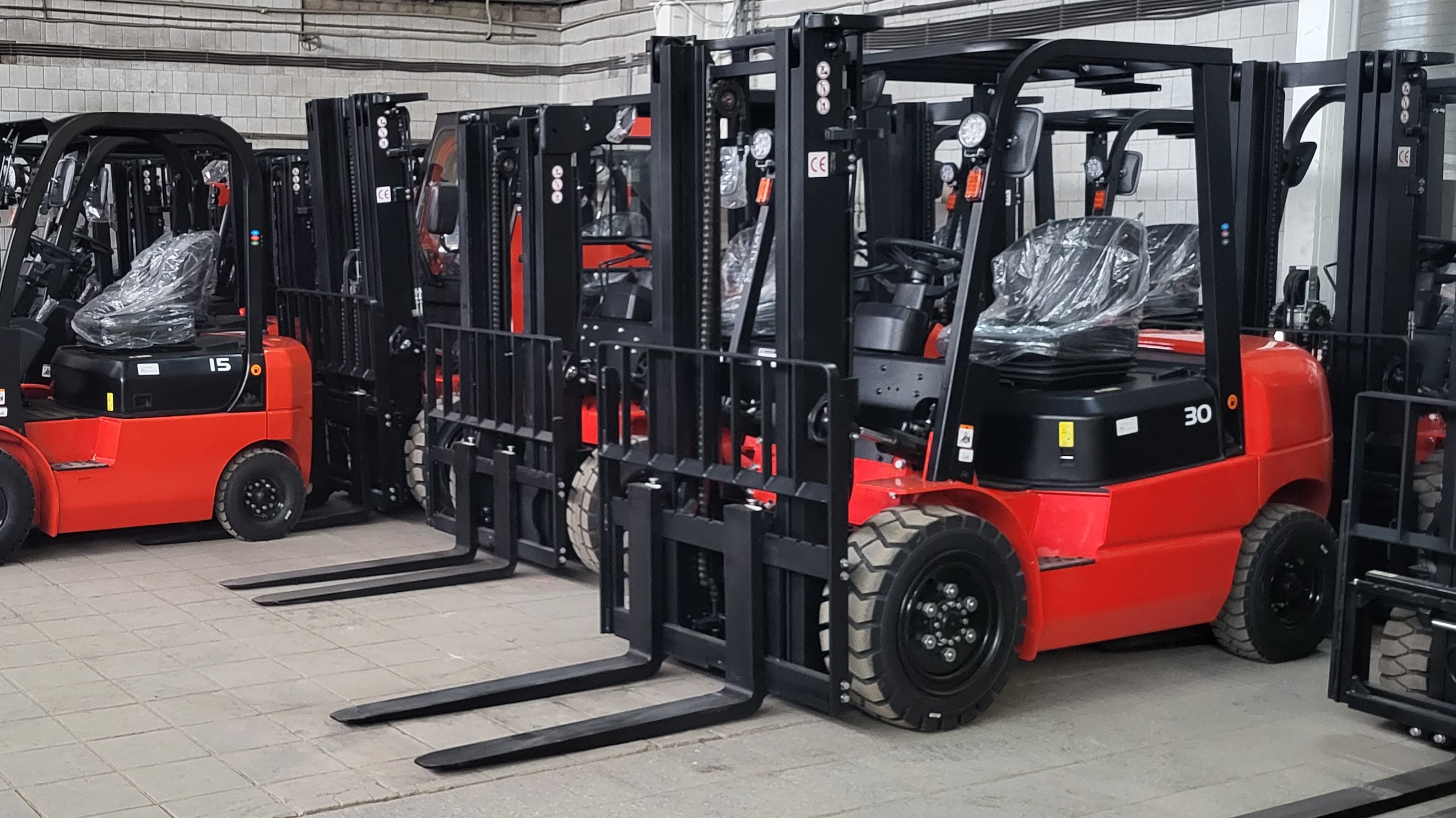 Тест-драйв складской техники на нашем складе в Пушкино