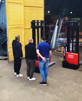 Тест-драйв складской техники на нашем складе в Пушкино